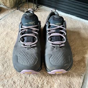 Altra Olympus 5 Trail Hiker Gortex